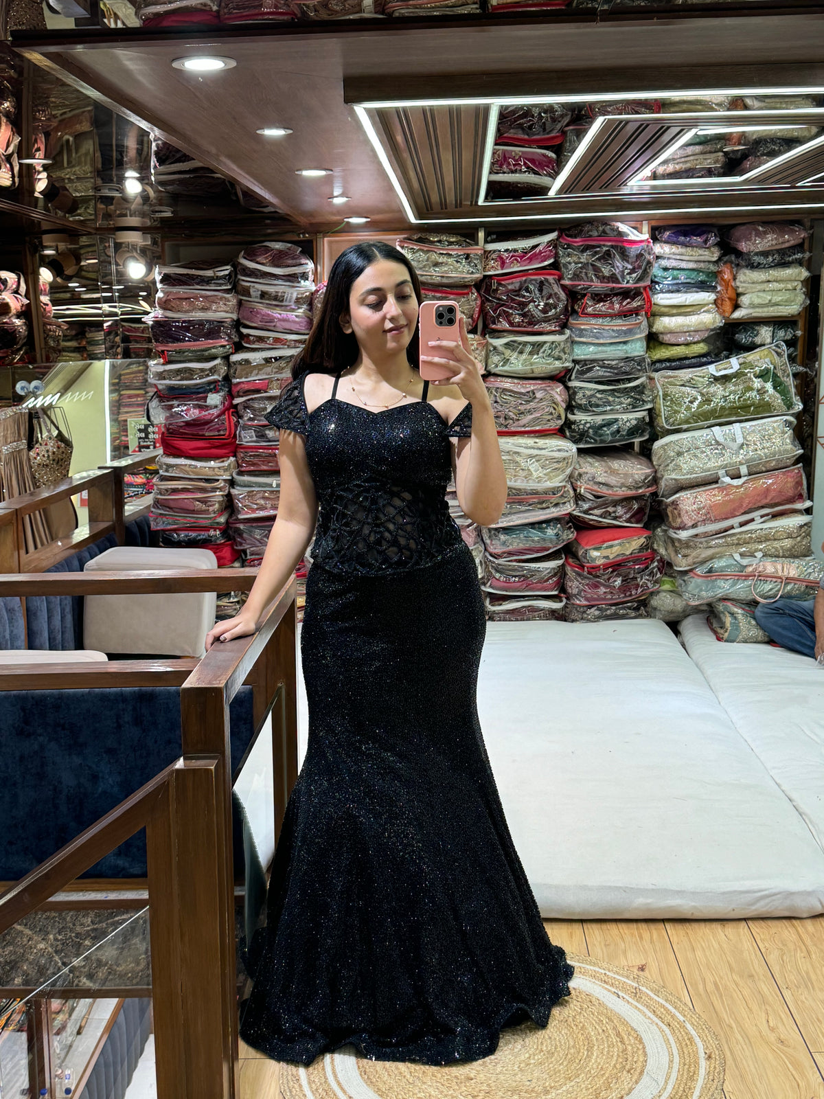 SEQUIN BLACK INDO