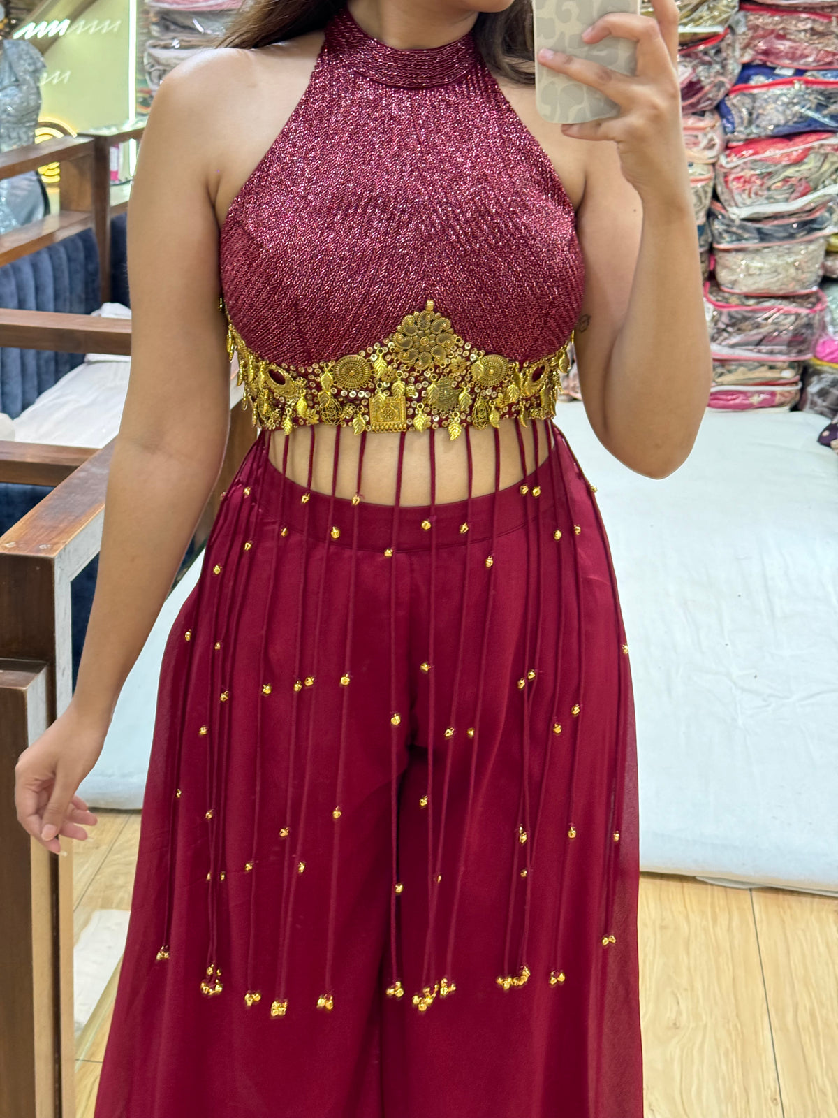MAROON GHUNGHRU INDO