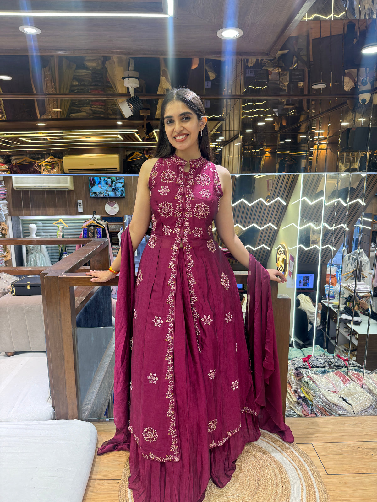 ELEGANT EMBROIDERED SLIT SUIT